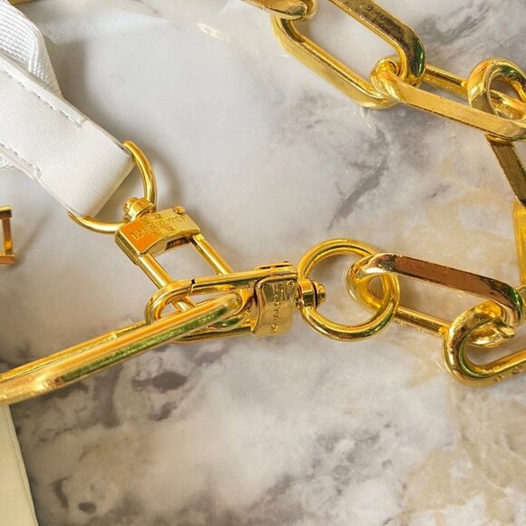 Louis Vuitton Bag - Picture 5 of 7